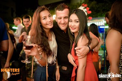 Grand Opening at Hooters Nana, Sukhumvit Soi 4 — photo 114