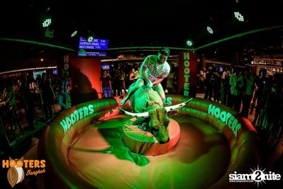 Grand Opening at Hooters Nana, Sukhumvit Soi 4 — photo 121