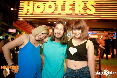 Grand Opening at Hooters Nana, Sukhumvit Soi 4 — photo 161