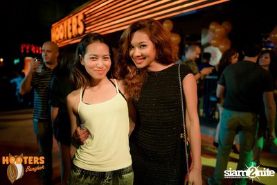 Grand Opening at Hooters Nana, Sukhumvit Soi 4 — photo 170