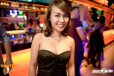 Grand Opening at Hooters Nana, Sukhumvit Soi 4 — photo 174