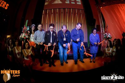 Grand Opening at Hooters Pattaya, Pattaya Beach Road — photo 54