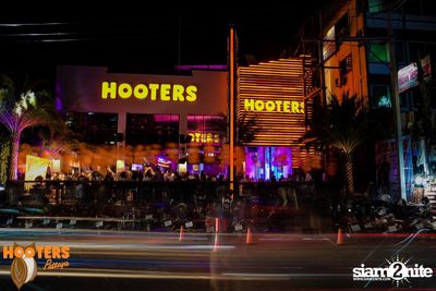 Grand Opening at Hooters Pattaya, Pattaya Beach Road — photo 72