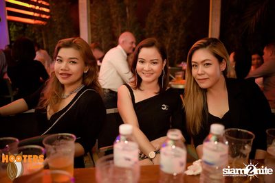 Grand Opening at Hooters Pattaya, Pattaya Beach Road — photo 109