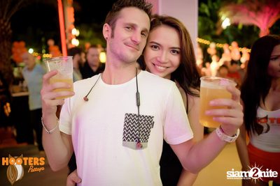 Grand Opening at Hooters Pattaya, Pattaya Beach Road — photo 127