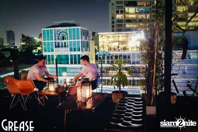 Saturday Night at Grease Bangkok, Sukhumvit Soi 49 — photo 5