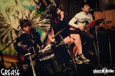Saturday Night at Grease Bangkok, Sukhumvit Soi 49 — photo 11