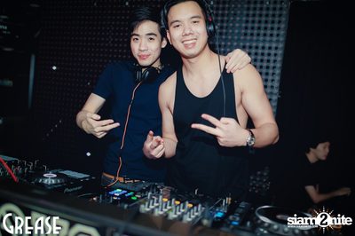 Saturday Night at Grease Bangkok, Sukhumvit Soi 49 — photo 13