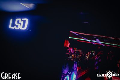 Saturday Night at Grease Bangkok, Sukhumvit Soi 49 — photo 24