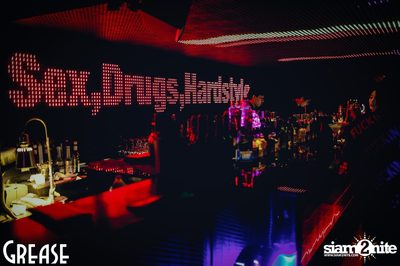 Saturday Night at Grease Bangkok, Sukhumvit Soi 49 — photo 25