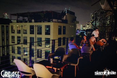 Saturday Night at Grease Bangkok, Sukhumvit Soi 49 — photo 29