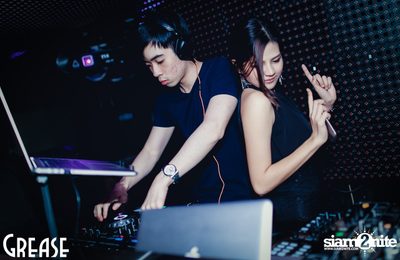 Saturday Night at Grease Bangkok, Sukhumvit Soi 49 — photo 42