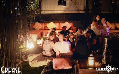 Saturday Night at Grease Bangkok, Sukhumvit Soi 49 — photo 56
