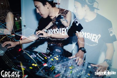 Saturday Night at Grease Bangkok, Sukhumvit Soi 49 — photo 58