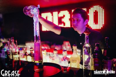 Saturday Night at Grease Bangkok, Sukhumvit Soi 49 — photo 59