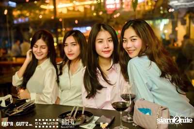Seenspace Invasion ที่ร้าน Clouds, Fat'R Gut'z และ BREW Beers & Ciders — photo 15