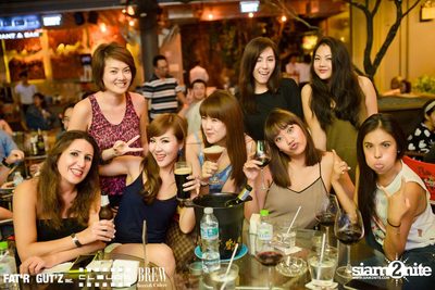 Seenspace Invasion ที่ร้าน Clouds, Fat'R Gut'z และ BREW Beers & Ciders — photo 22