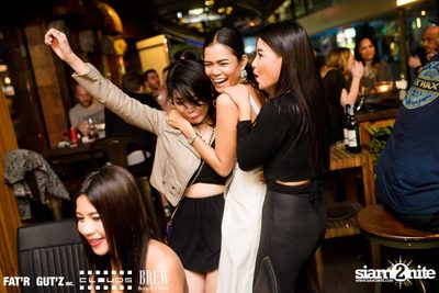 Seenspace Invasion ที่ร้าน Clouds, Fat'R Gut'z และ BREW Beers & Ciders — photo 54