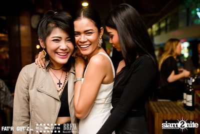 Seenspace Invasion ที่ร้าน Clouds, Fat'R Gut'z และ BREW Beers & Ciders — photo 57