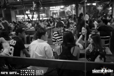 Seenspace Invasion ที่ร้าน Clouds, Fat'R Gut'z และ BREW Beers & Ciders — photo 61