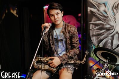 Friday Night at Grease Bangkok, Sukhumvit Soi 49 — photo 3
