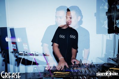 Friday Night at Grease Bangkok, Sukhumvit Soi 49 — photo 7