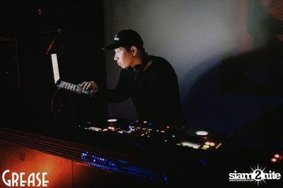 Friday Night at Grease Bangkok, Sukhumvit Soi 49 — photo 40