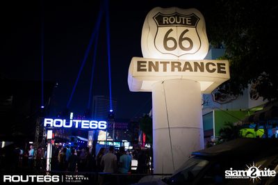 ปาร์ตี้คืนวันศุกร์ ที่ร้าน รูท ซิกตี้ซิกคลับ อาร์ซีเอ — photo 1