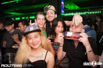 ปาร์ตี้คืนวันศุกร์ ที่ร้าน รูท ซิกตี้ซิกคลับ อาร์ซีเอ — photo 8