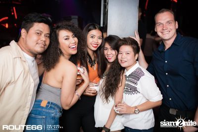 ปาร์ตี้คืนวันศุกร์ ที่ร้าน รูท ซิกตี้ซิกคลับ อาร์ซีเอ — photo 28