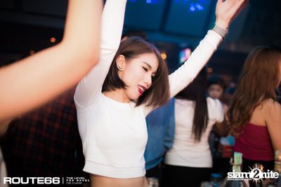ปาร์ตี้คืนวันศุกร์ ที่ร้าน รูท ซิกตี้ซิกคลับ อาร์ซีเอ — photo 45