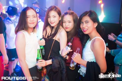ปาร์ตี้คืนวันศุกร์ ที่ร้าน รูท ซิกตี้ซิกคลับ อาร์ซีเอ — photo 61