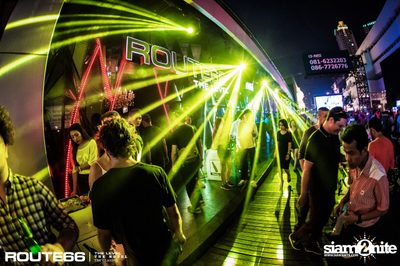 ปาร์ตี้คืนวันศุกร์ ที่ร้าน รูท ซิกตี้ซิกคลับ อาร์ซีเอ — photo 96