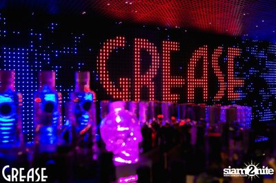 Saturday Night at Grease Bangkok, Sukhumvit Soi 49 — photo 1