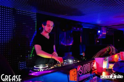 Saturday Night at Grease Bangkok, Sukhumvit Soi 49 — photo 14