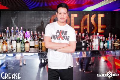 Saturday Night at Grease Bangkok, Sukhumvit Soi 49 — photo 20