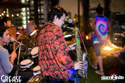 Saturday Night at Grease Bangkok, Sukhumvit Soi 49 — photo 29