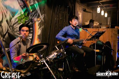 Saturday Night at Grease Bangkok, Sukhumvit Soi 49 — photo 30