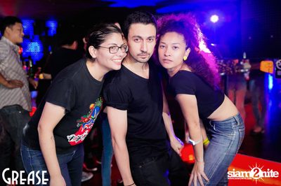Saturday Night at Grease Bangkok, Sukhumvit Soi 49 — photo 42