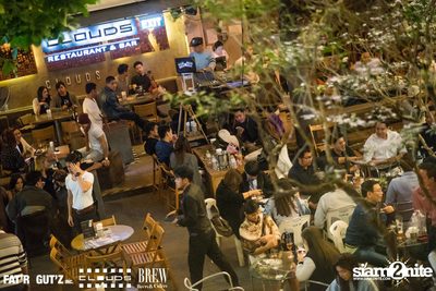Seenspace Invasion ที่ร้าน Clouds, Fat'R Gut'z และ BREW Beers & Ciders — photo 9