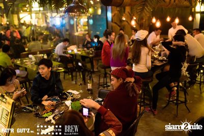 Seenspace Invasion ที่ร้าน Clouds, Fat'R Gut'z และ BREW Beers & Ciders — photo 64