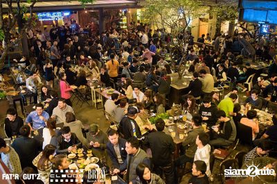 Seenspace Invasion ที่ร้าน Clouds, Fat'R Gut'z และ BREW Beers & Ciders — photo 68
