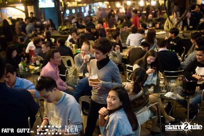 Seenspace Invasion ที่ร้าน Clouds, Fat'R Gut'z และ BREW Beers & Ciders — photo 81