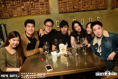 Seenspace Invasion ที่ร้าน Clouds, Fat'R Gut'z และ BREW Beers & Ciders — photo 91