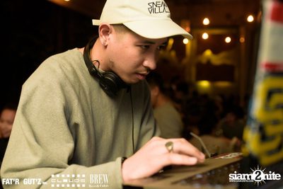 Seenspace Invasion ที่ร้าน Clouds, Fat'R Gut'z และ BREW Beers & Ciders — photo 93