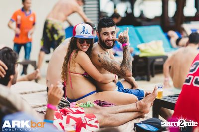 Australia Day กับ Brooke Evers ที่ อาร์ค บาร์ บีช คลับ — photo 12