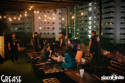 Friday Night at Grease Bangkok, Sukhumvit Soi 49 — photo 1