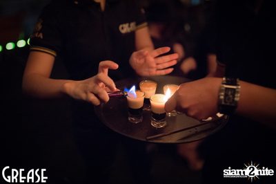 Friday Night at Grease Bangkok, Sukhumvit Soi 49 — photo 8