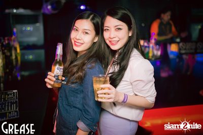 Friday Night at Grease Bangkok, Sukhumvit Soi 49 — photo 53