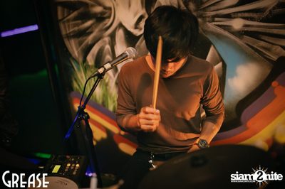 Friday Night at Grease Bangkok, Sukhumvit Soi 49 — photo 66